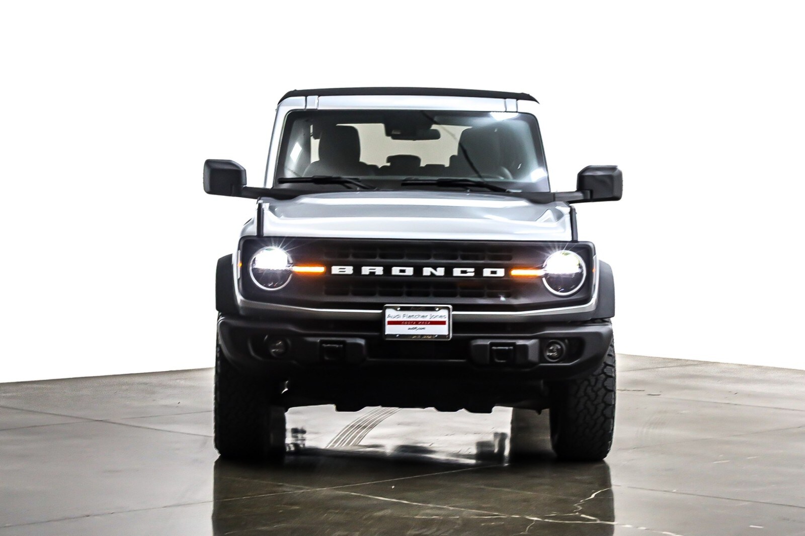 2023 Ford Bronco Black Diamond photo 2