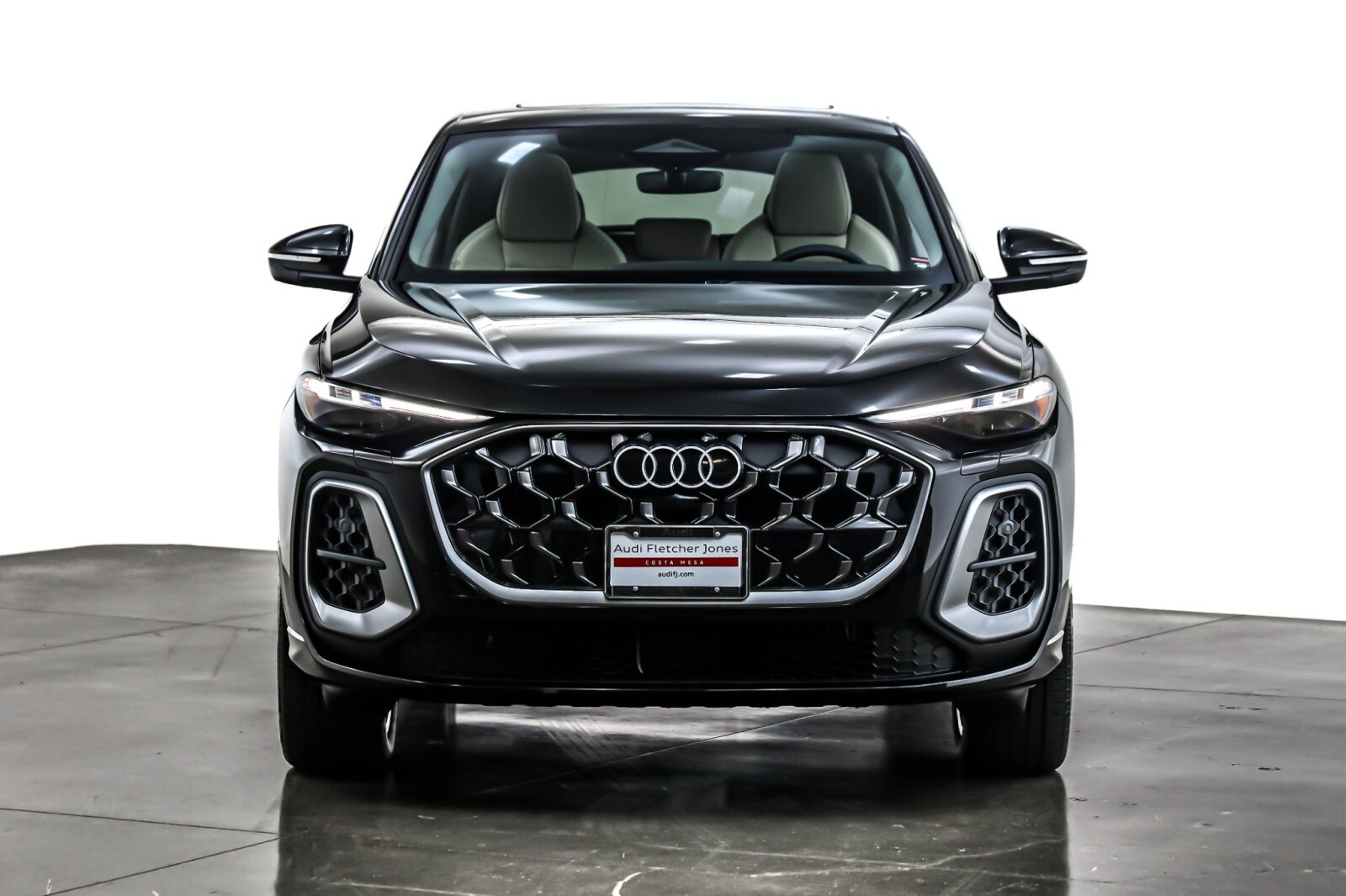 2025 Audi Q5 Premium Plus TFSI photo 2