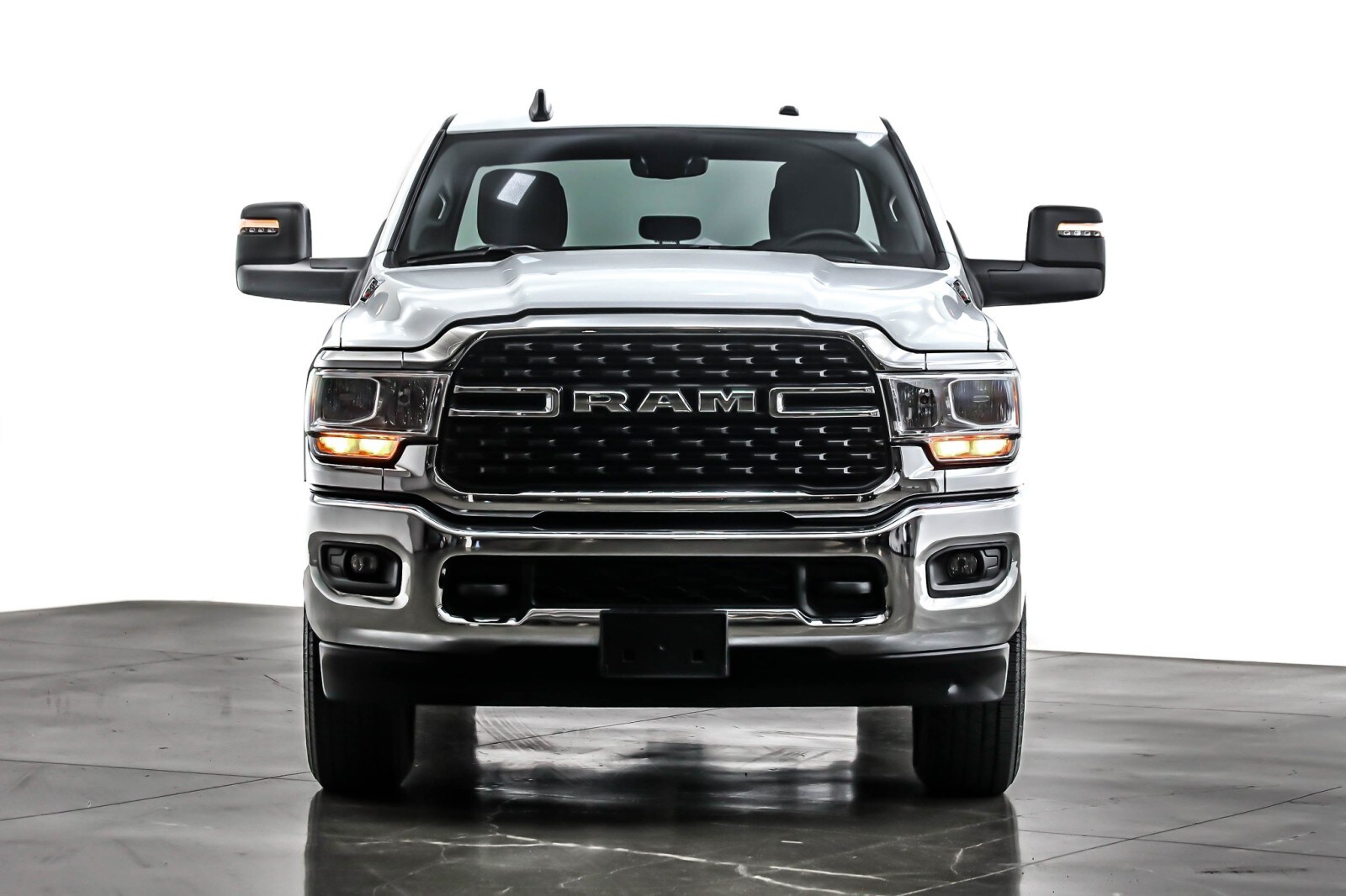 2024 Ram 2500 Big Horn photo 2