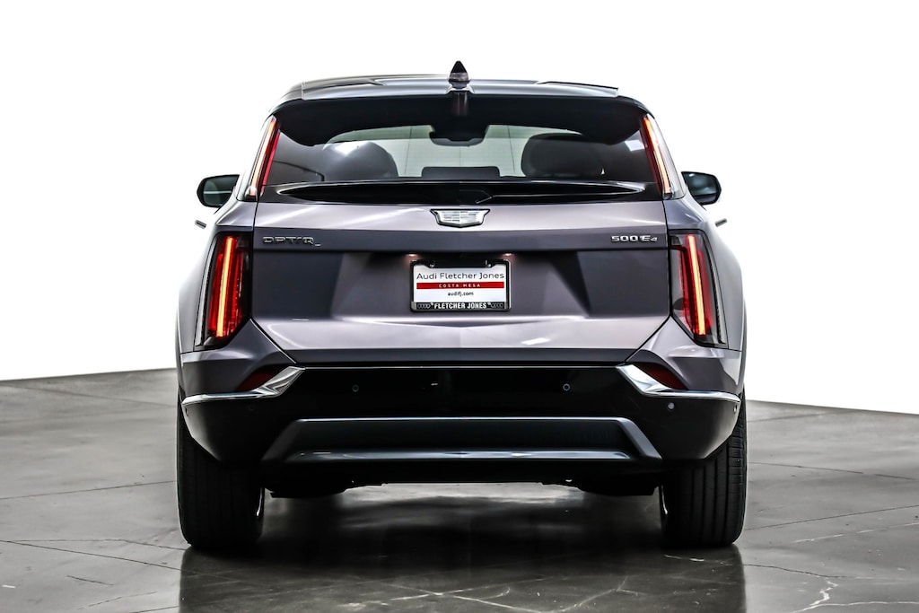 Used 2025 Cadillac OPTIQ AWD 4dr Luxury w/1SC SUV