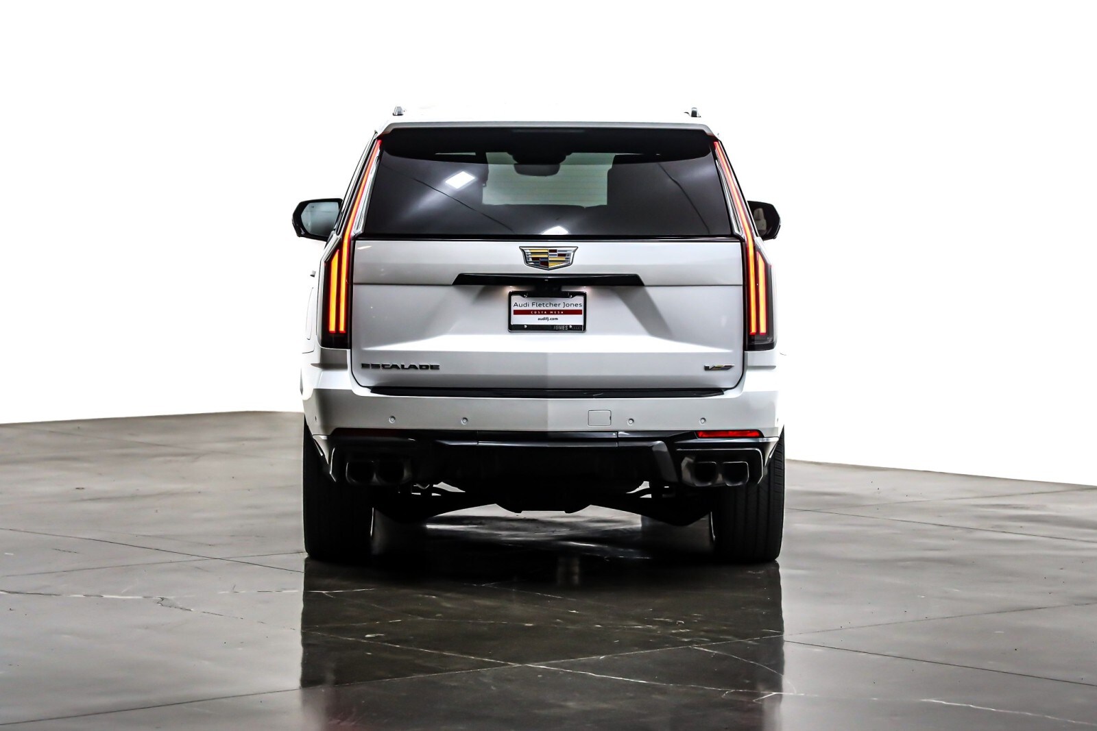 2025 Cadillac Escalade V-Series photo 3