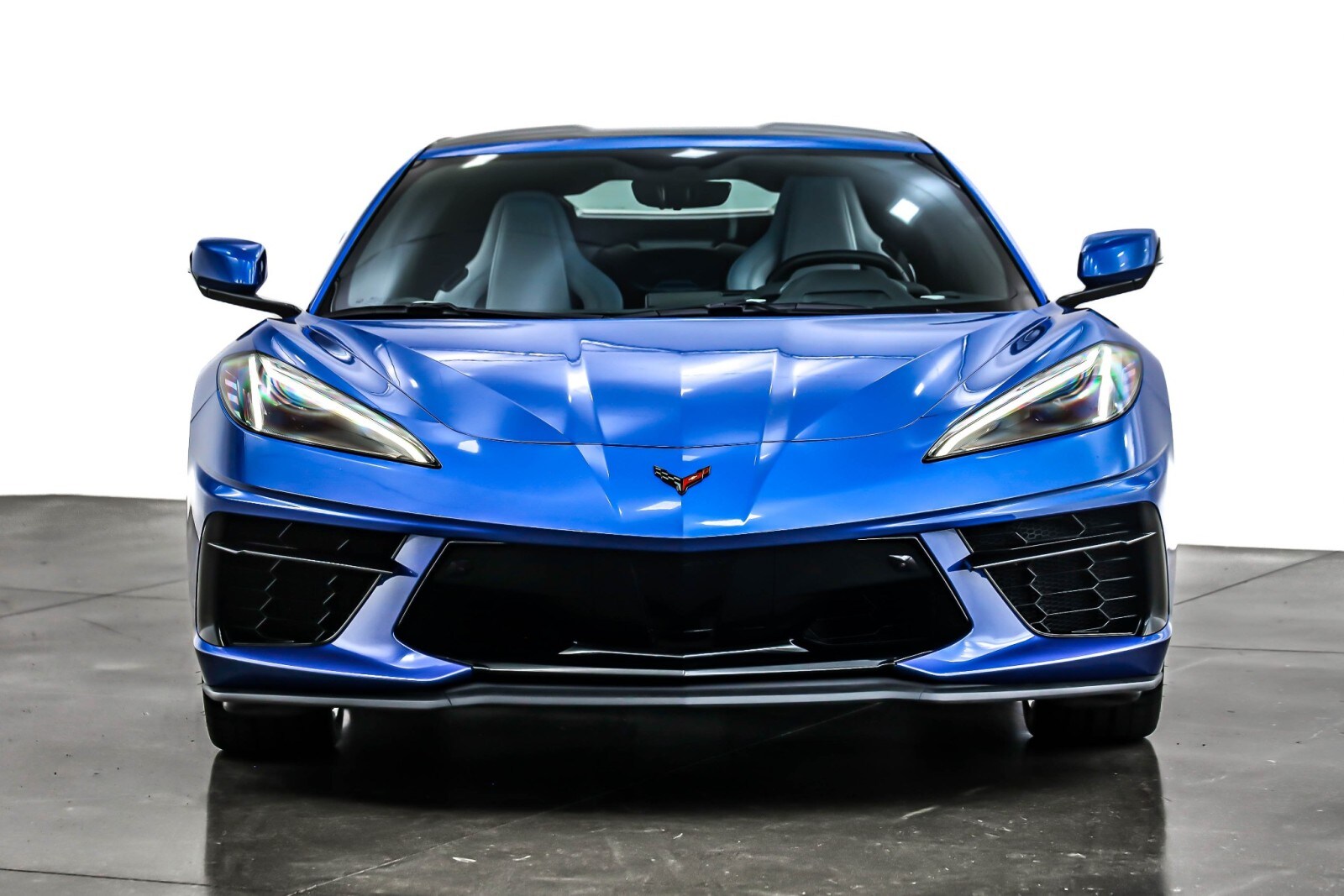 2022 Chevrolet Corvette Stingray 2LT photo 2