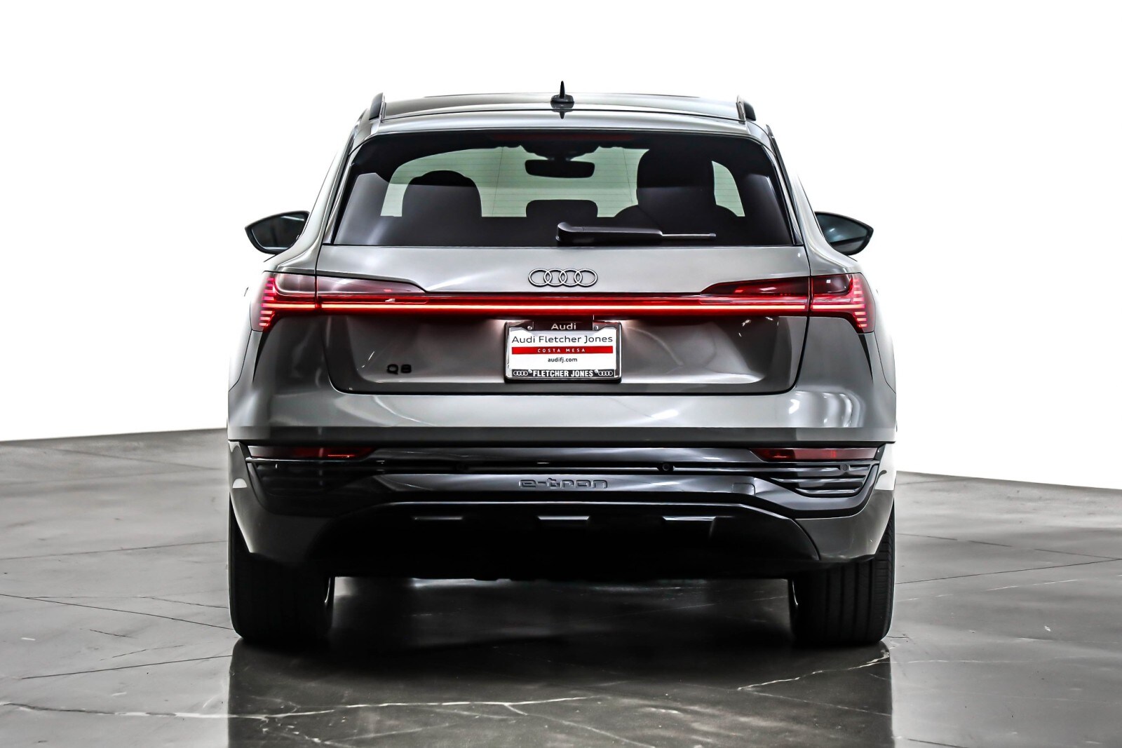 2024 Audi Q8 E-tron Premium photo 3