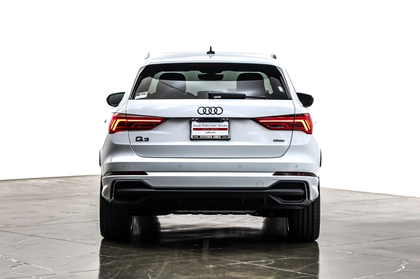 2025 Audi Q3 S line Premium Plus photo 3