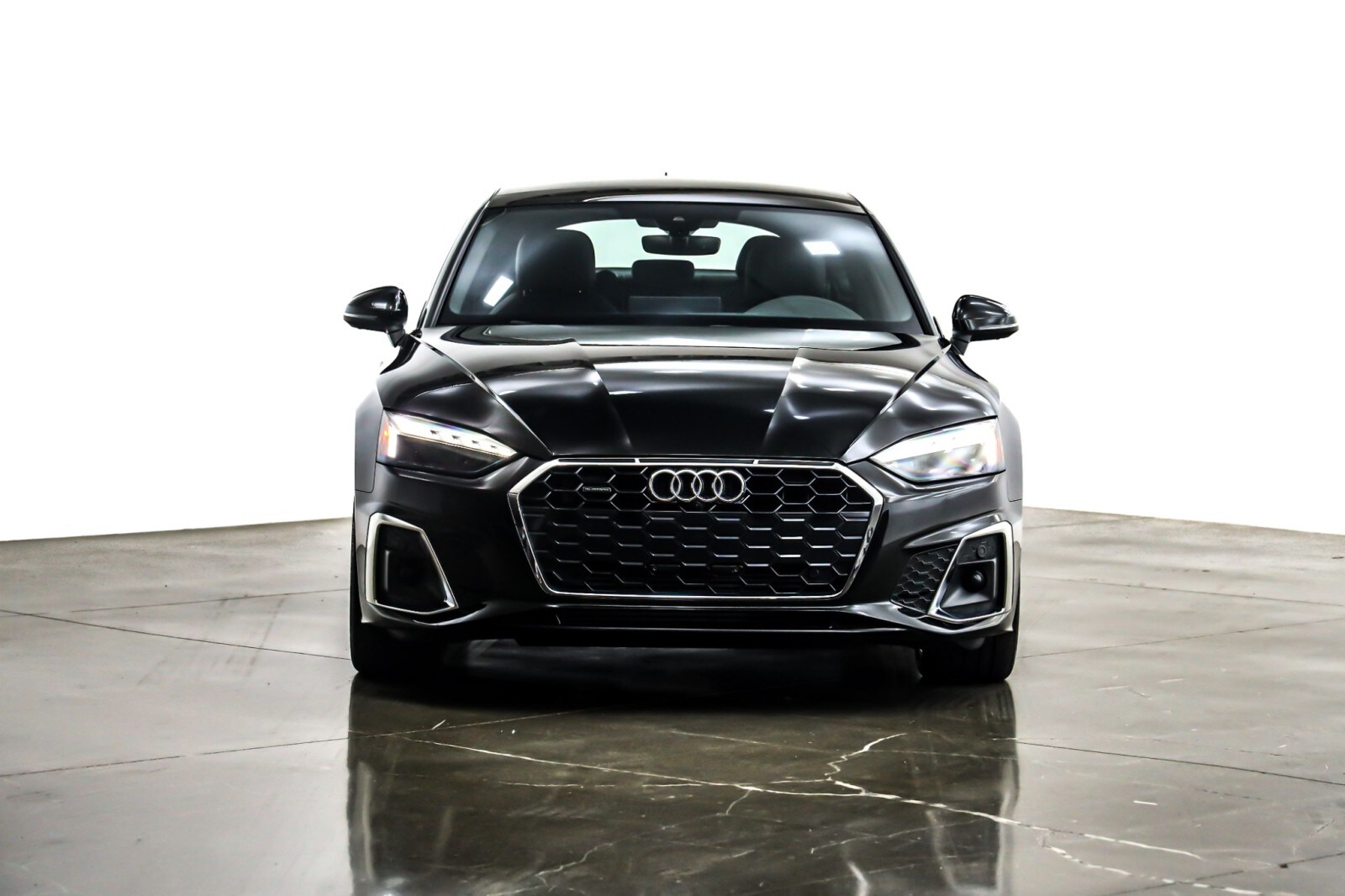 2024 Audi A5 S line Premium Plus 45 TFSI Quattro photo 2