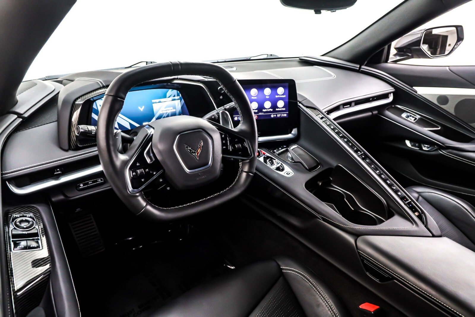 2022 Chevrolet Corvette Stingray 2LT photo 3