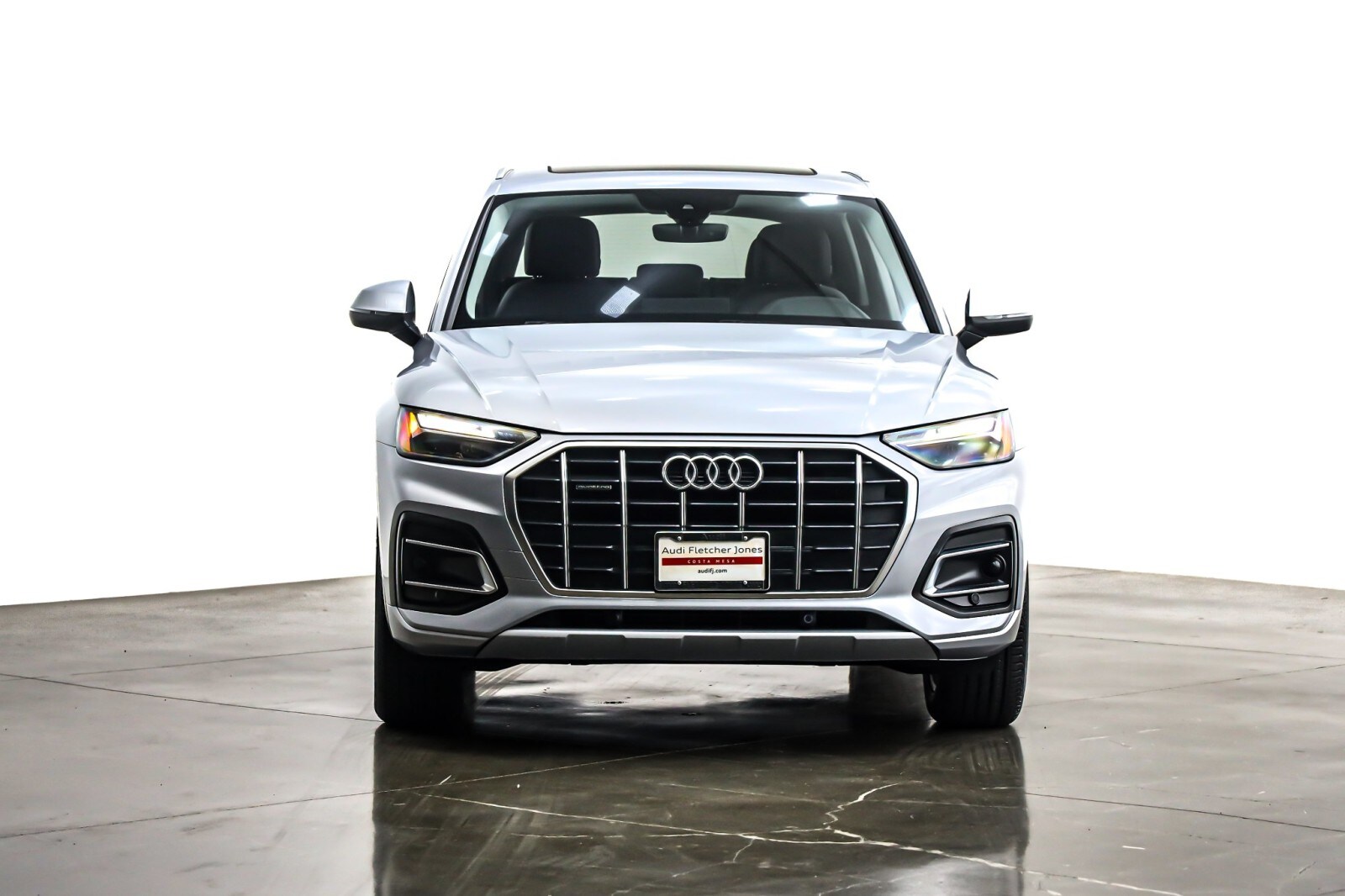 2023 Audi Q5 Premium 40 TFSI photo 2