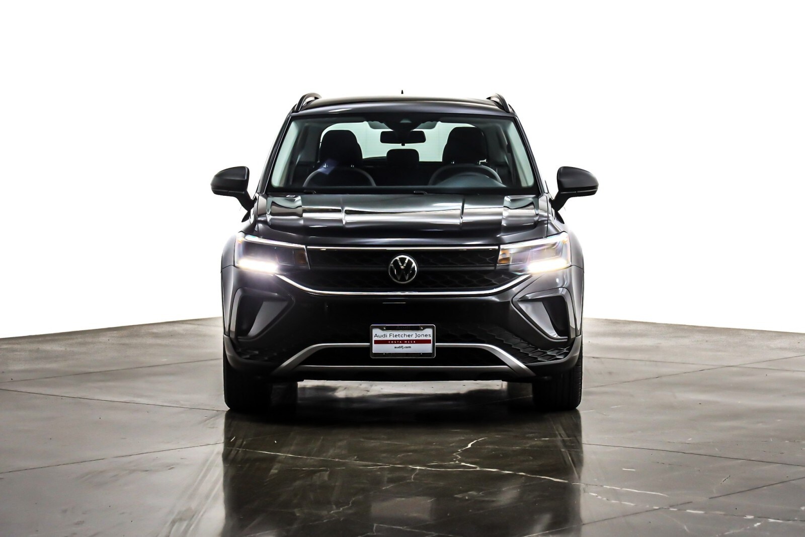 2022 Volkswagen Taos S photo 2