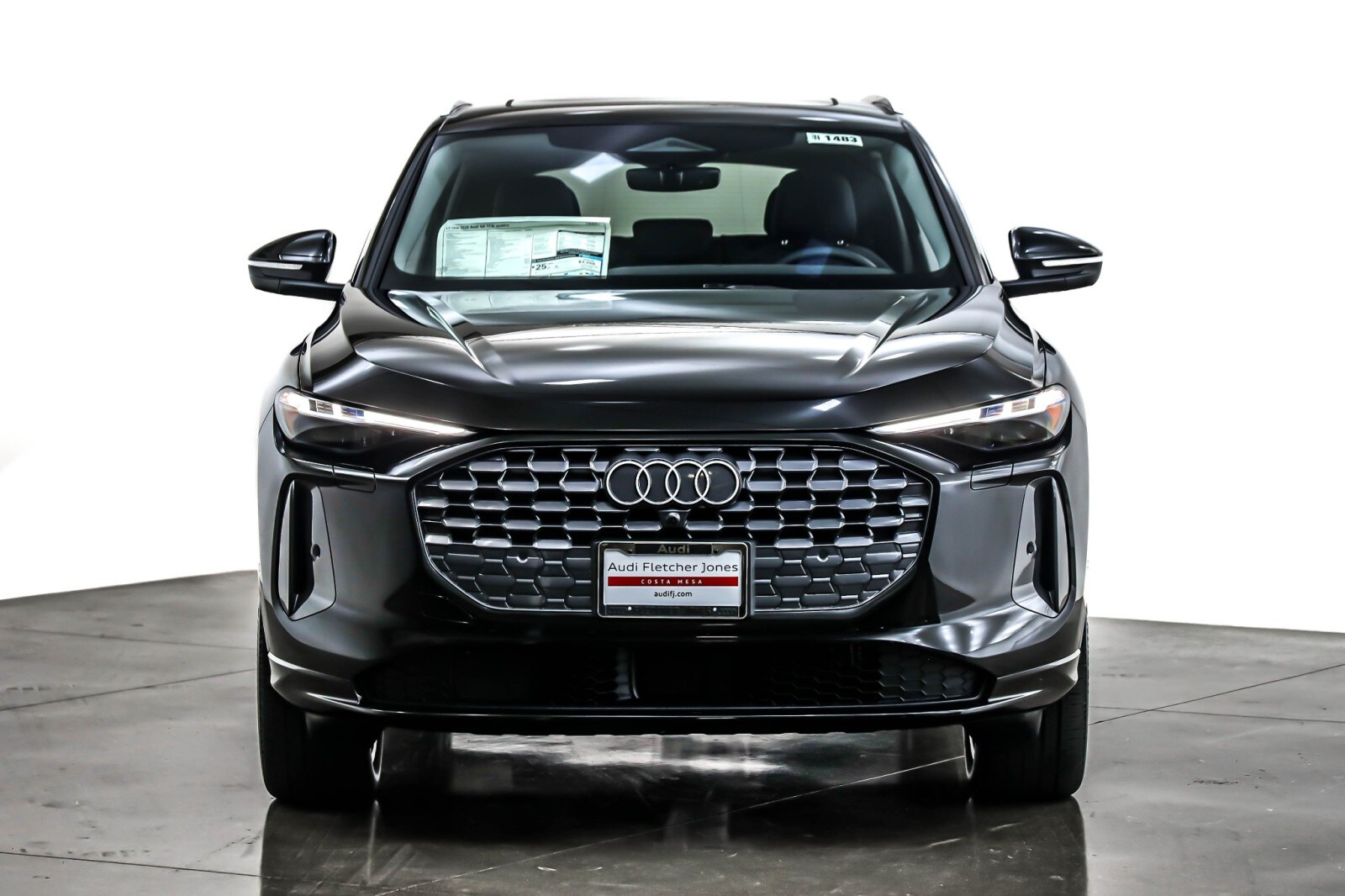 2025 Audi Q5 Premium Plus TFSI photo 2