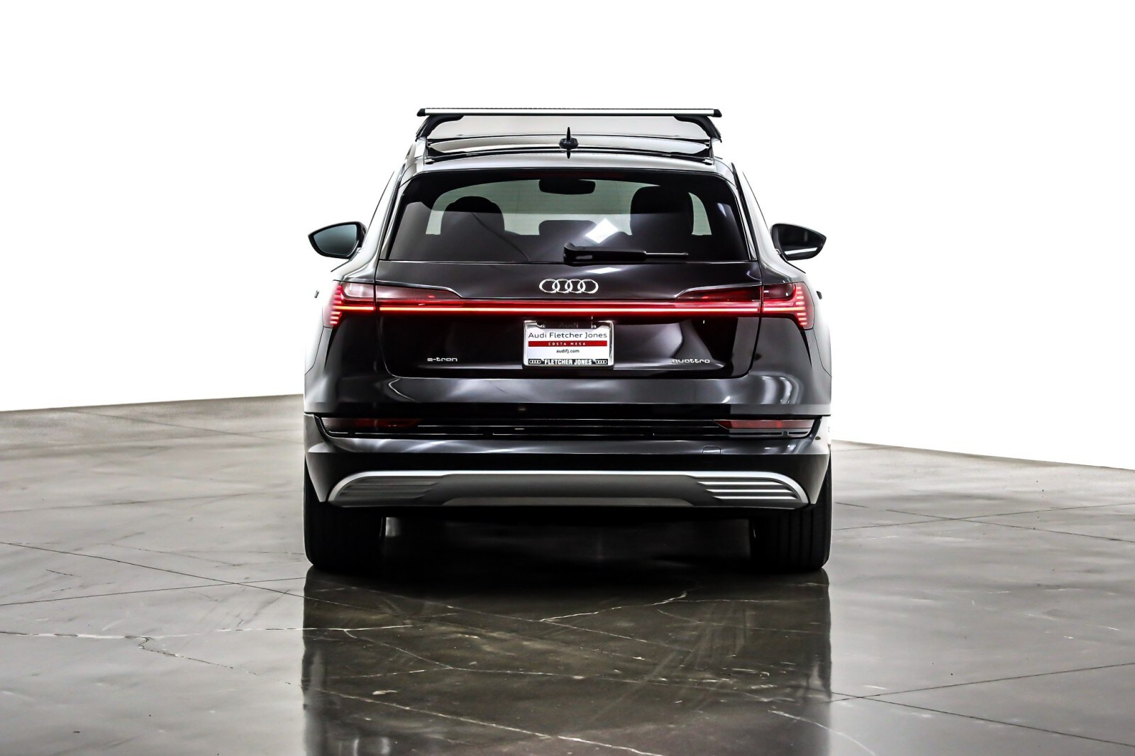 2023 Audi e-tron Premium Plus photo 3