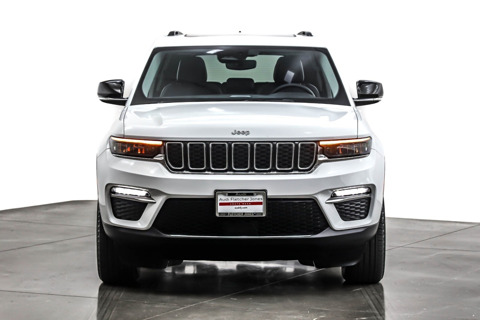 2024 Jeep Cherokee Limited 4xe photo 2