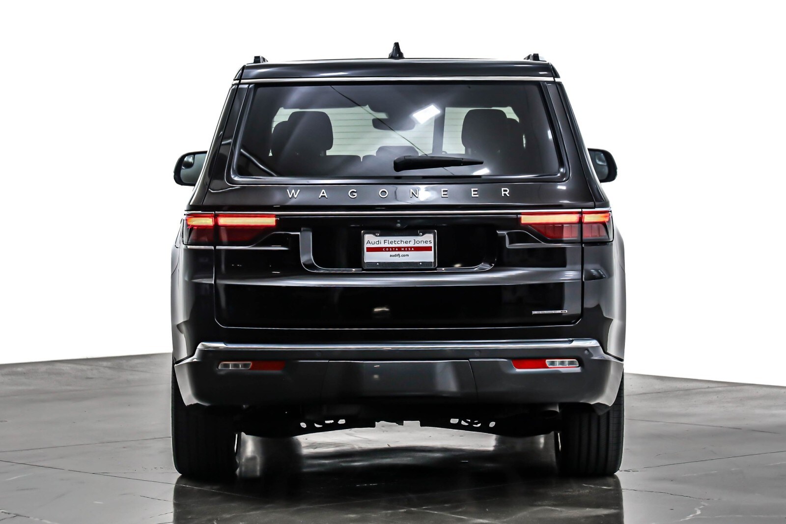 2022 Jeep Wagoneer Series III photo 3