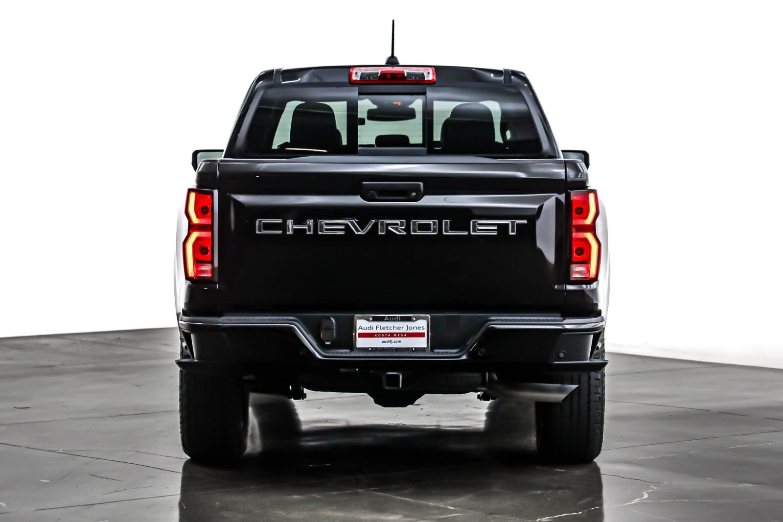 2025 Chevrolet Colorado Z71 photo 3