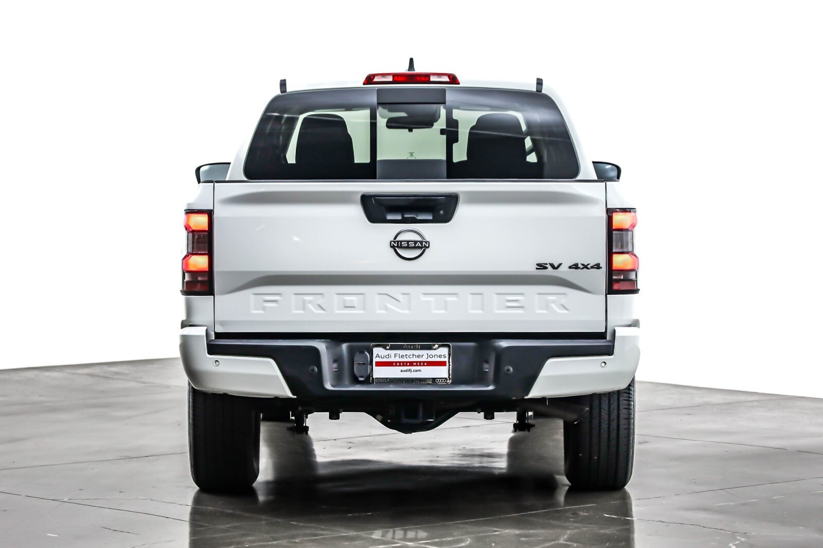 2024 Nissan Frontier Crew Cab SV photo 3
