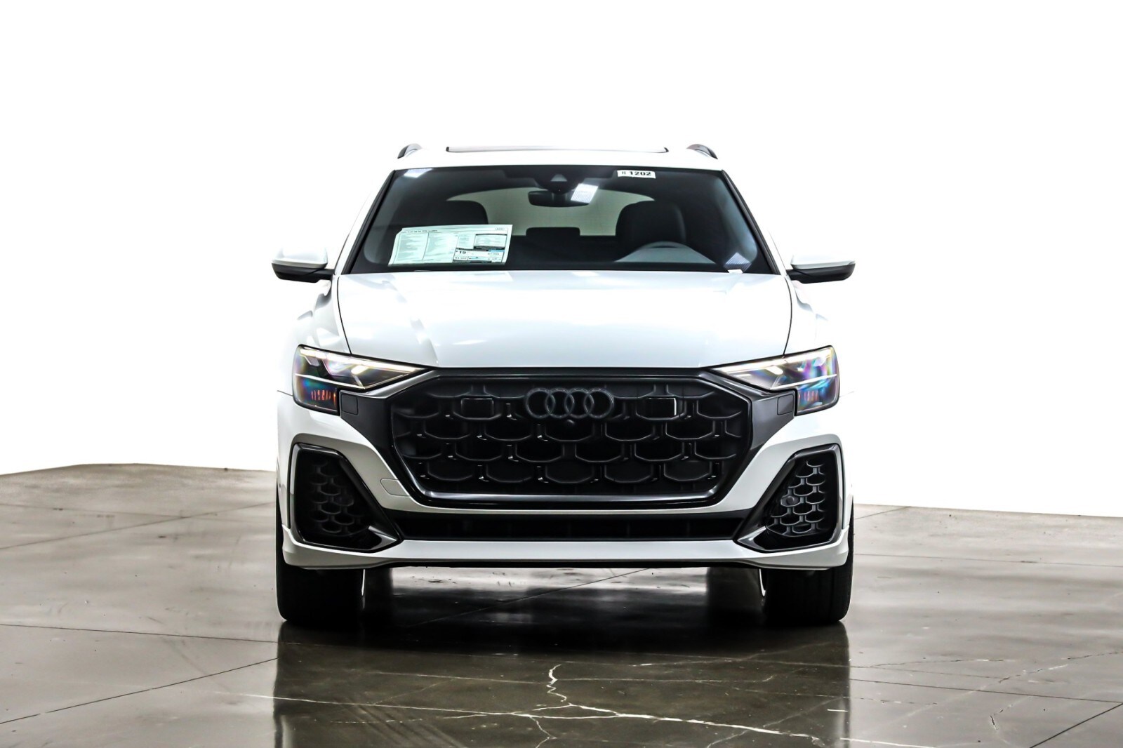 2025 Audi Q8 55 Premium Plus photo 2