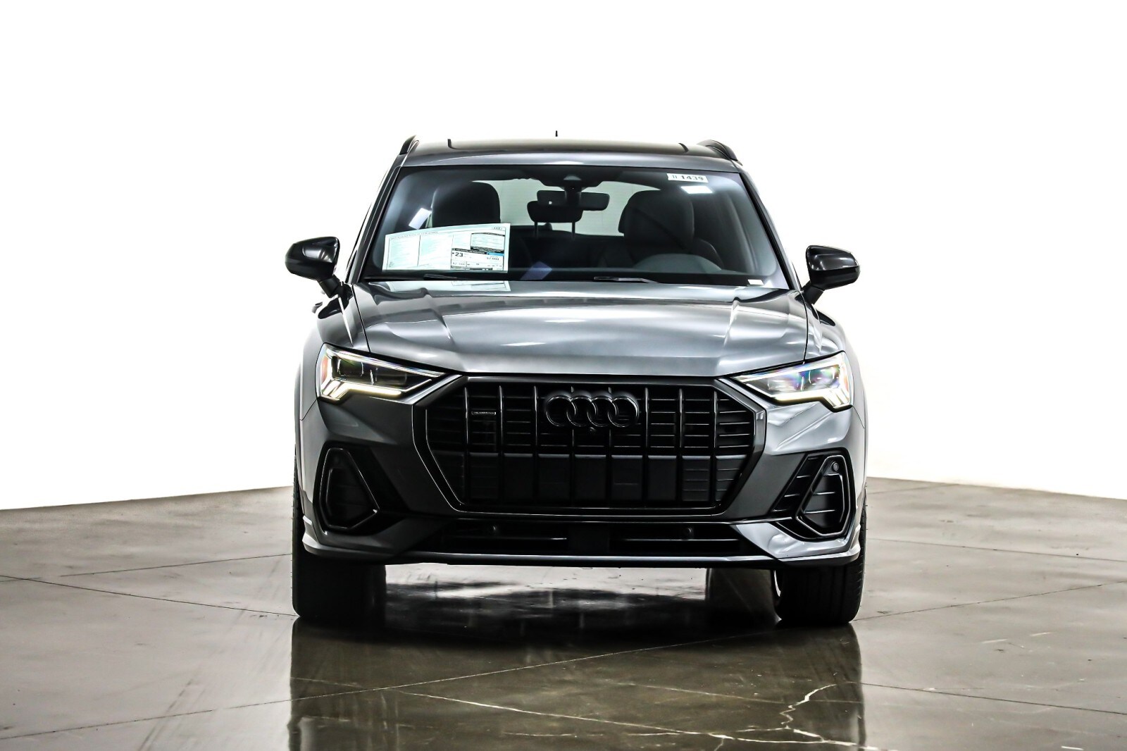 2025 Audi Q3 45 TFSI S line Premium Plus photo 2