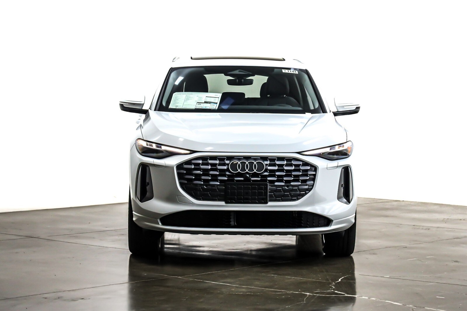 2025 Audi Q5 Premium Plus TFSI photo 2