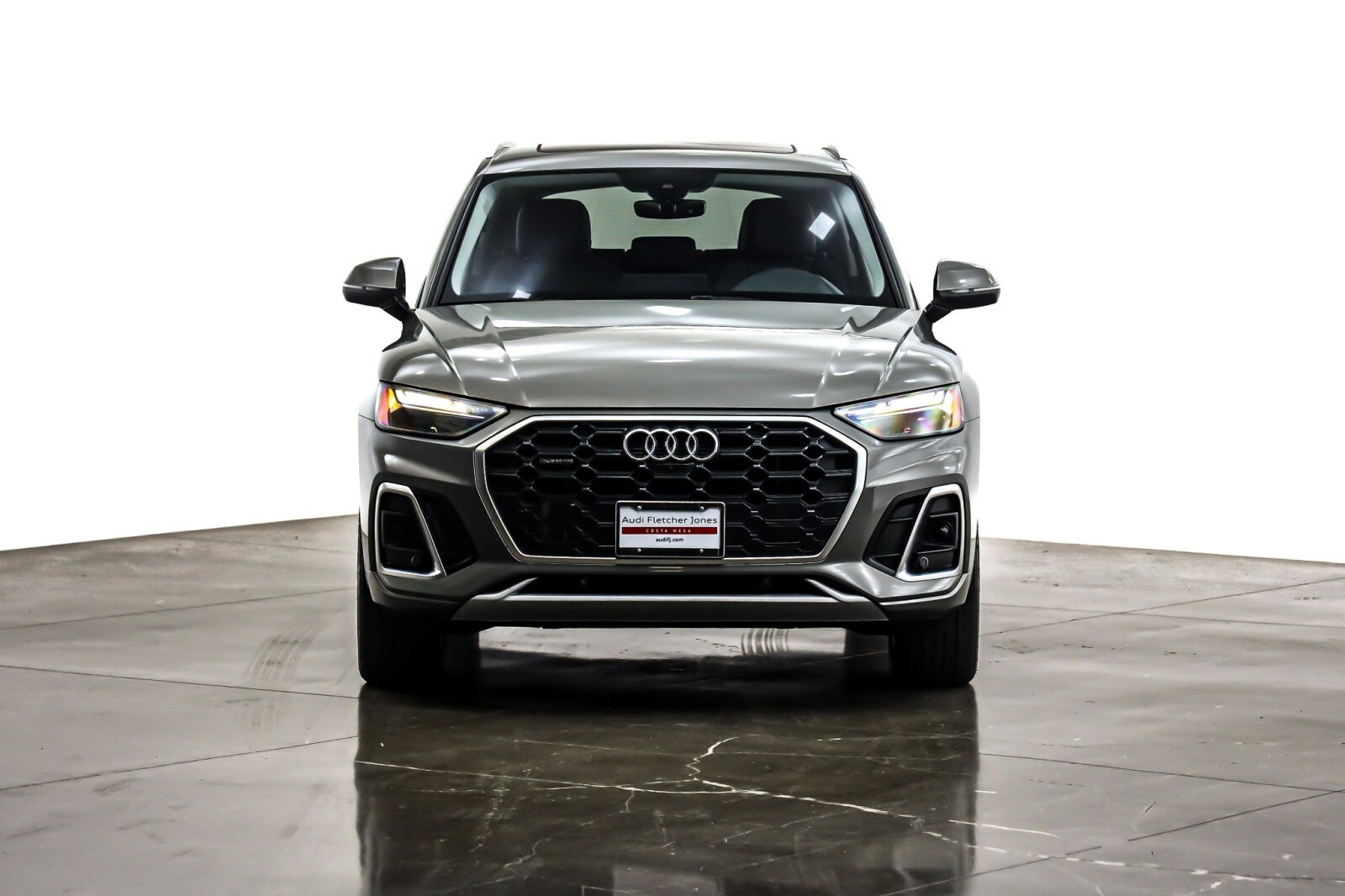 2024 Audi Q5 S line Premium Plus 55 TFSI photo 2