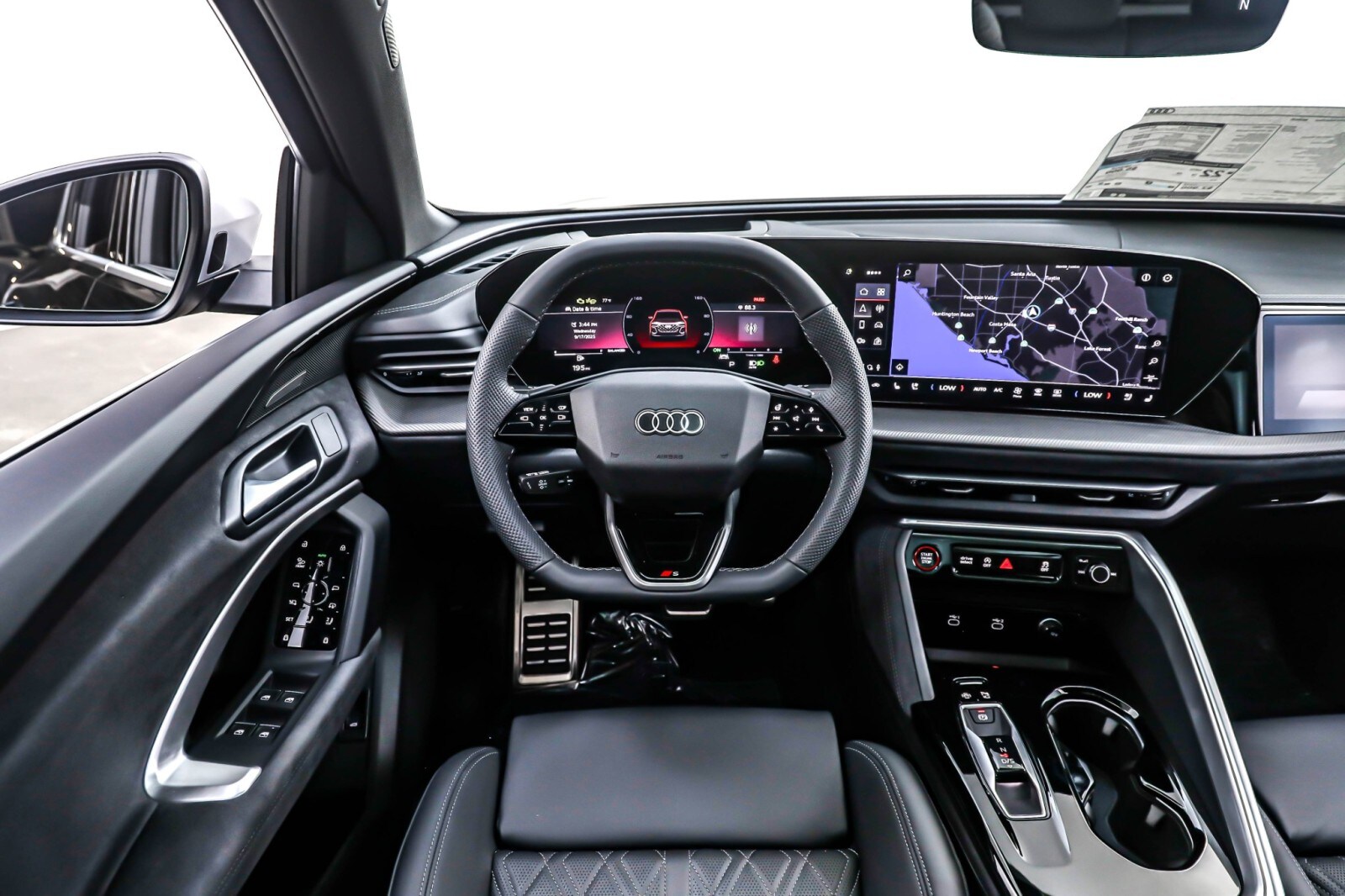 2025 Audi SQ5 Prestige photo 4