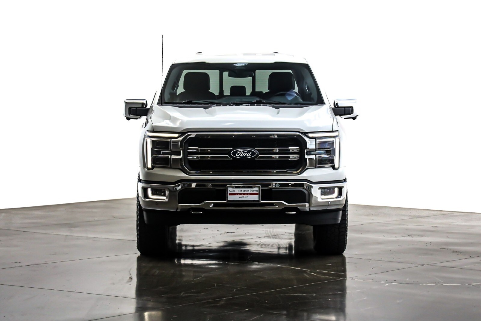 2024 Ford F-150 Lariat photo 2