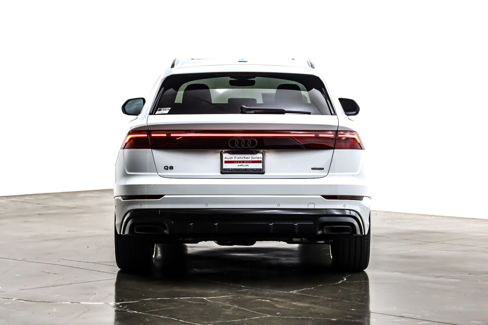 2025 Audi Q8 55 Premium Plus photo 3