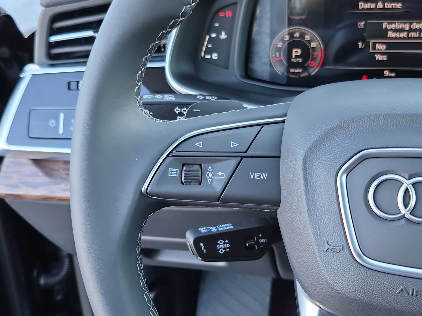 Thumbnail: 2026 Audi Q8 - 21