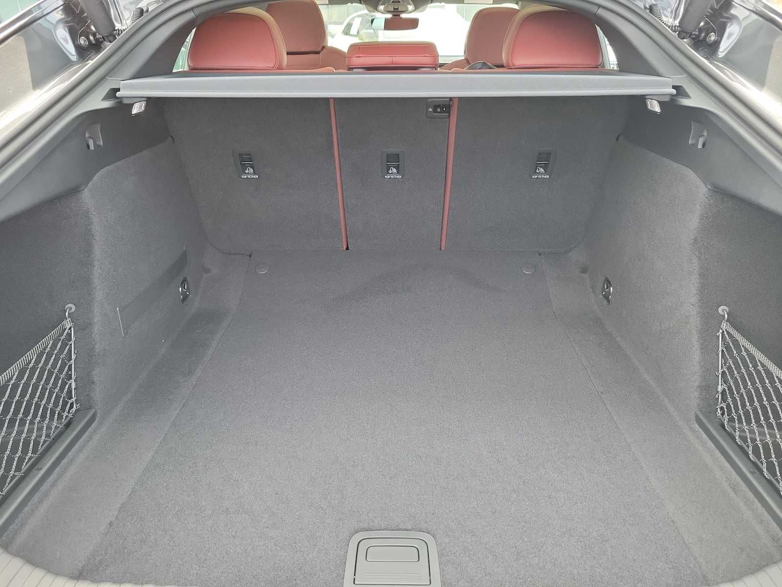 Thumbnail: 2025 Audi e-tron S - 26