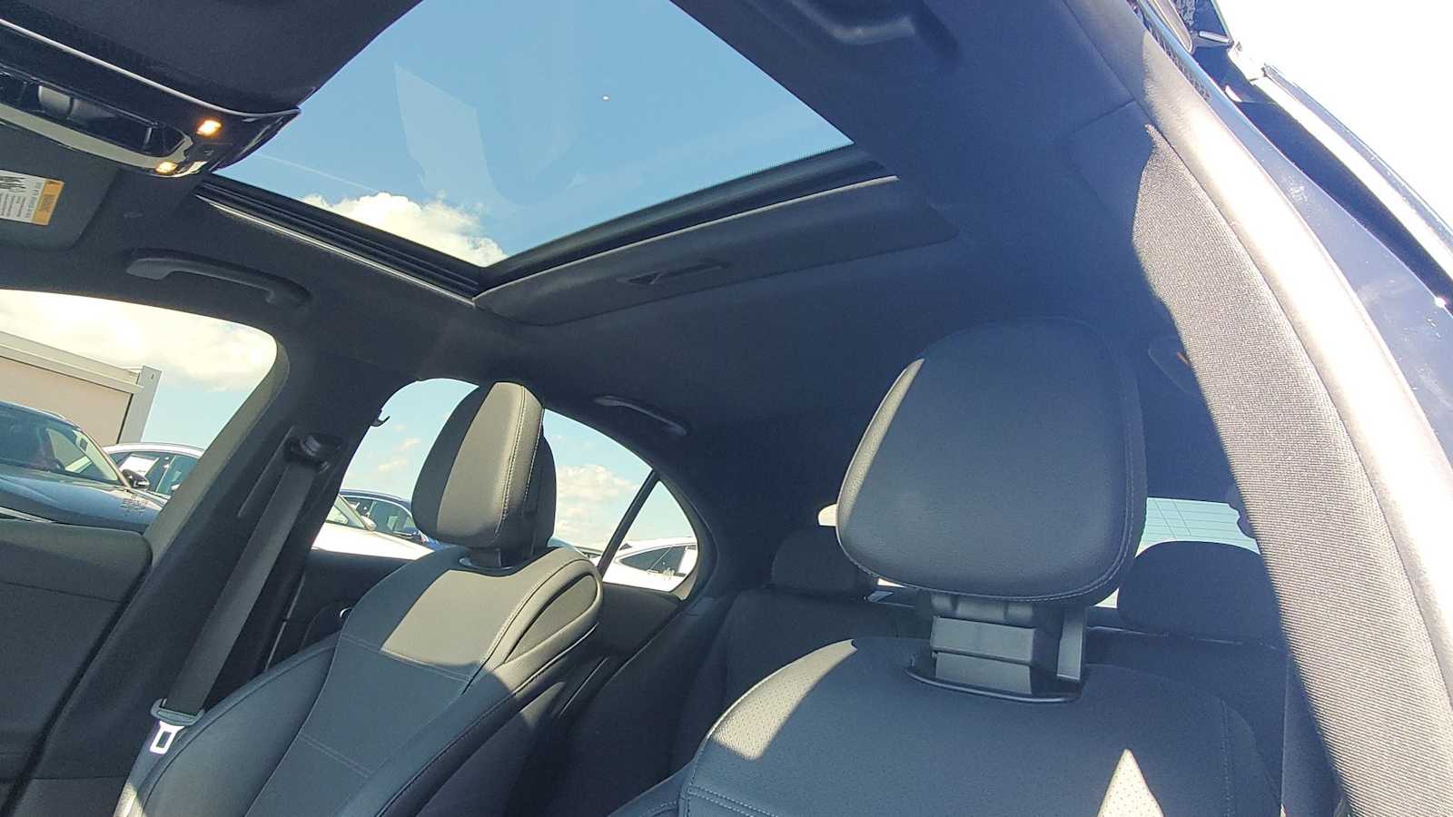 Thumbnail: 2024 Mercedes-Benz C-Class - 19