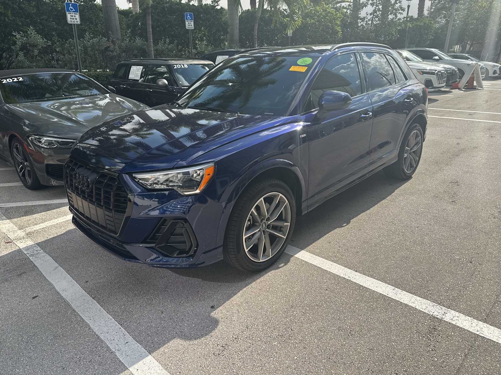 Thumbnail: 2022 Audi Q3 - 1