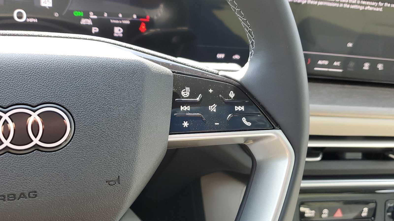 Thumbnail: 2025 Audi Q5 - 25