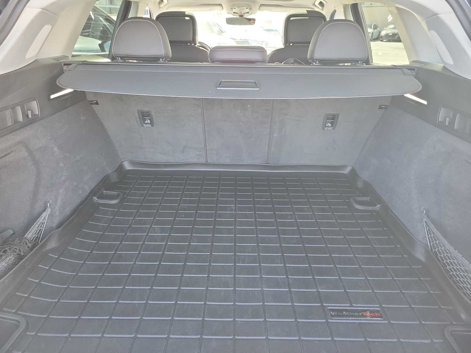 Thumbnail: 2019 Audi e-tron - 26