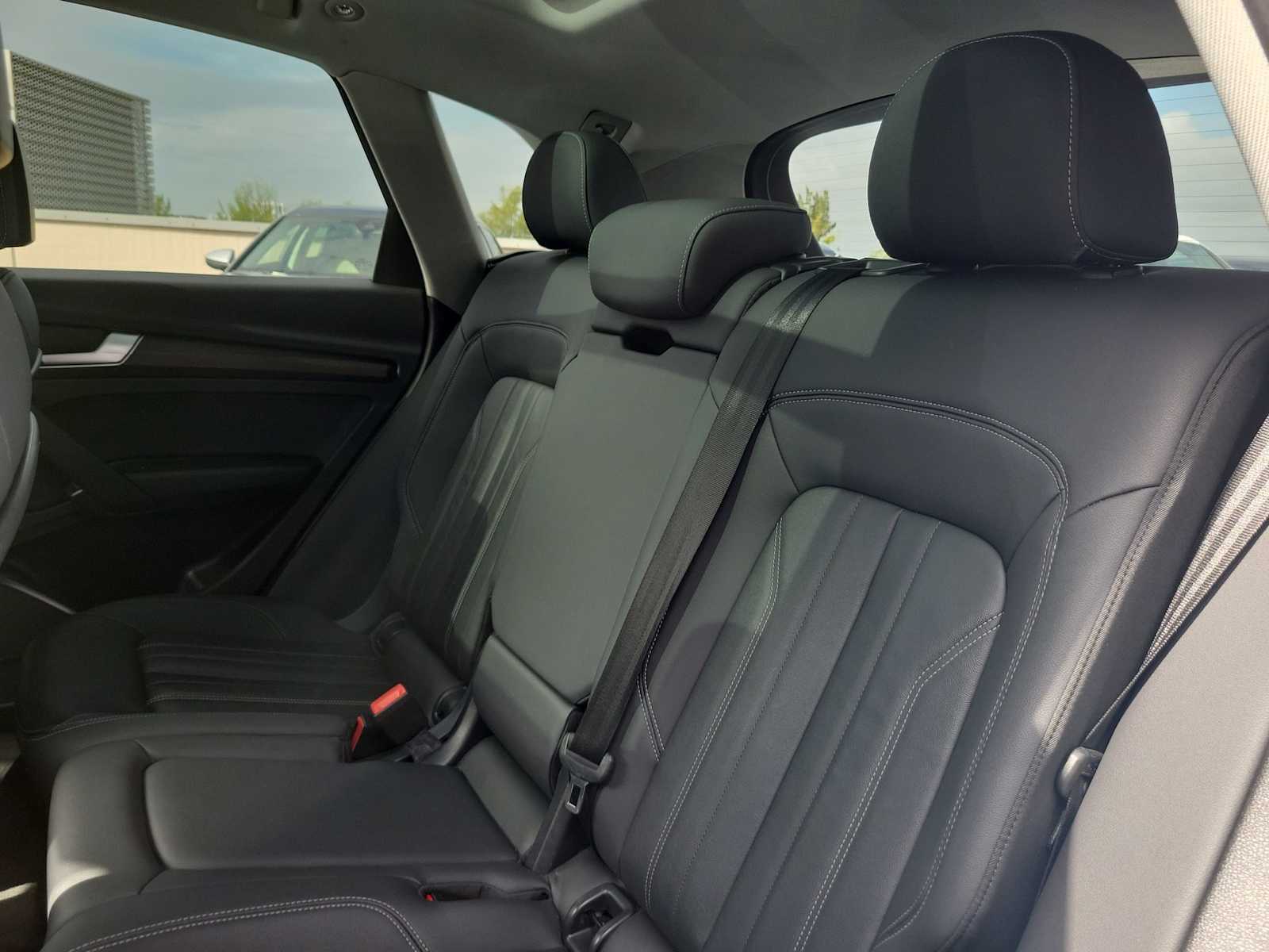 Thumbnail: 2022 Audi Q5 - 19