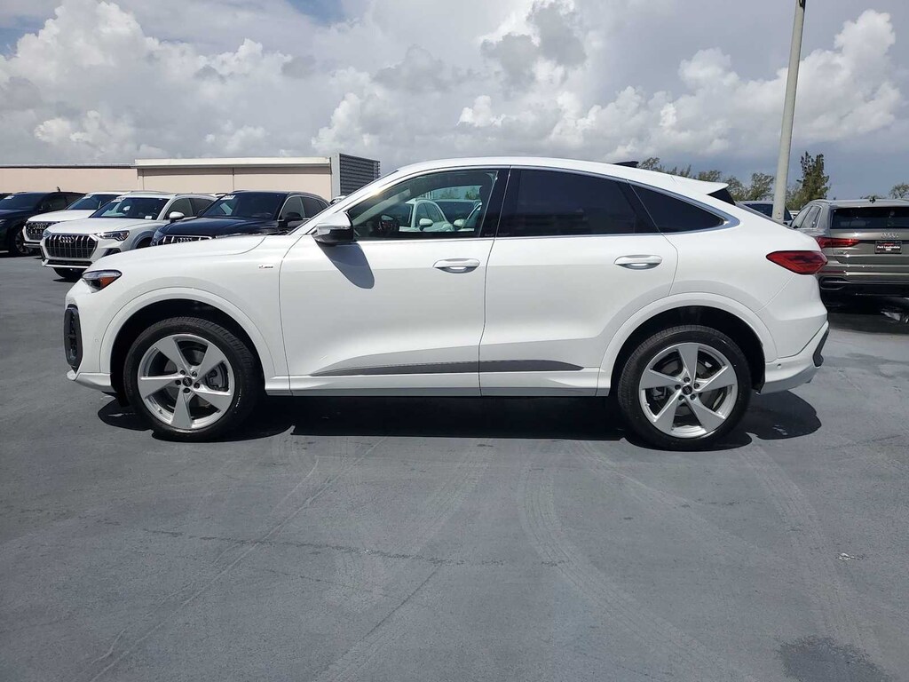 New 2025 Audi Q5 2.0T Premium Plus SUV