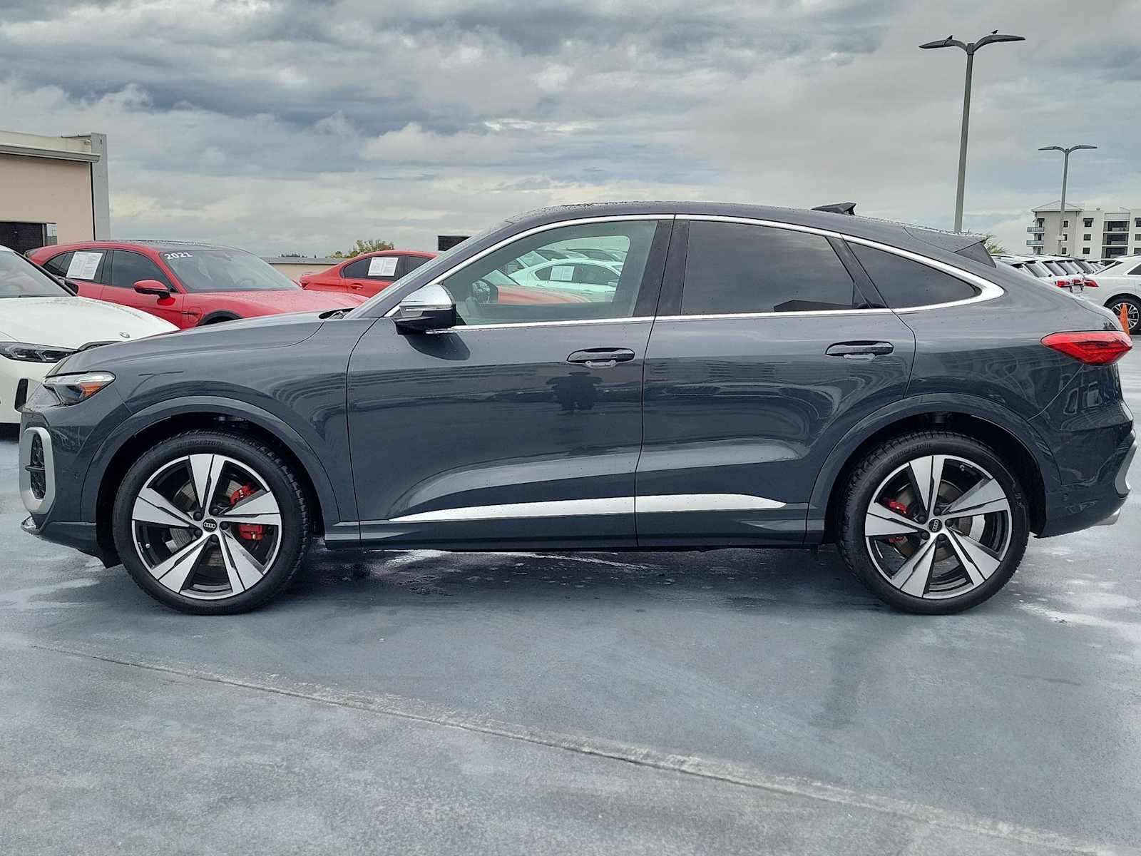 Thumbnail: 2026 Audi SQ5 - 3