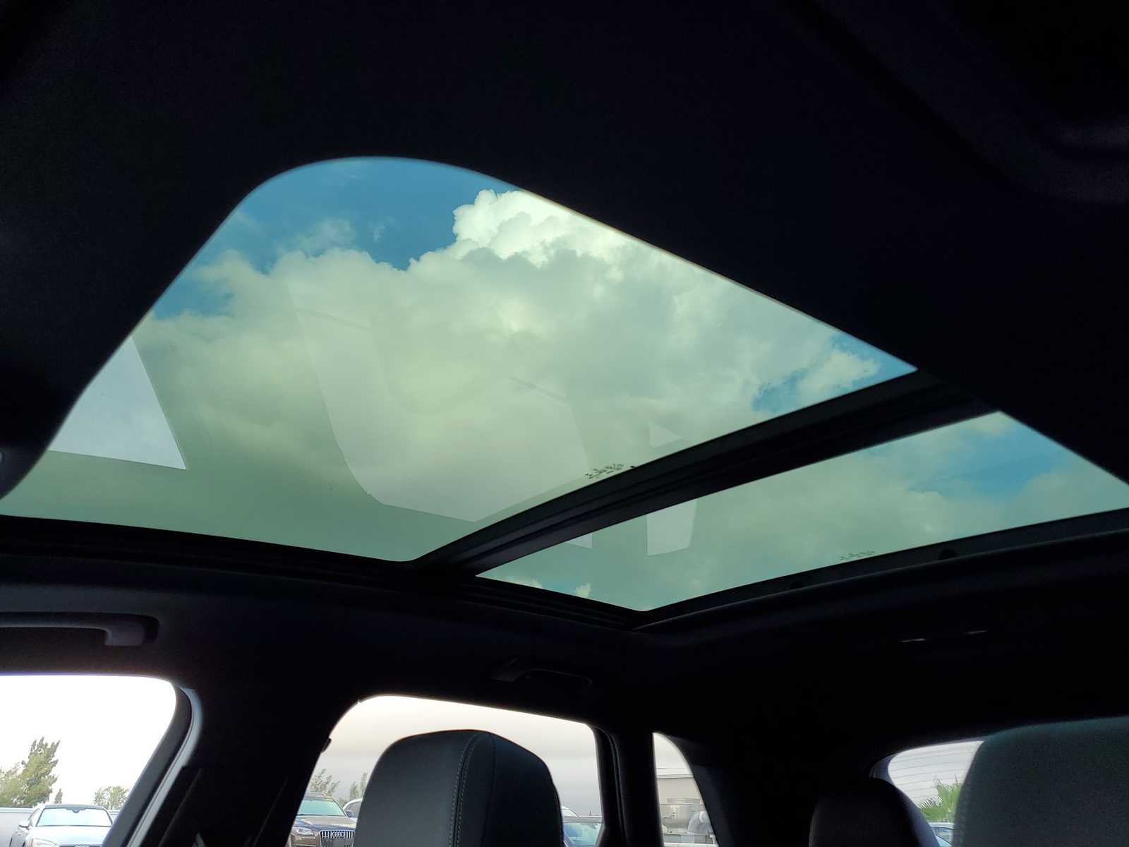 Thumbnail: 2023 Audi Q3 - 18