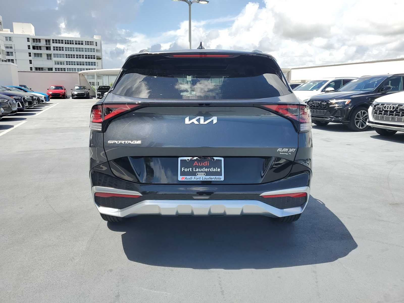 Thumbnail: 2023 Kia Sportage - 5