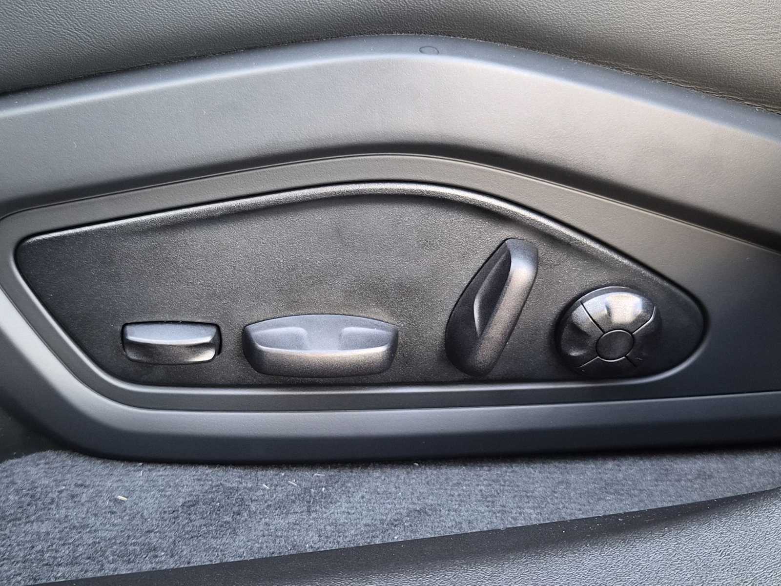 Thumbnail: 2026 Audi RS e-tron GT - 15