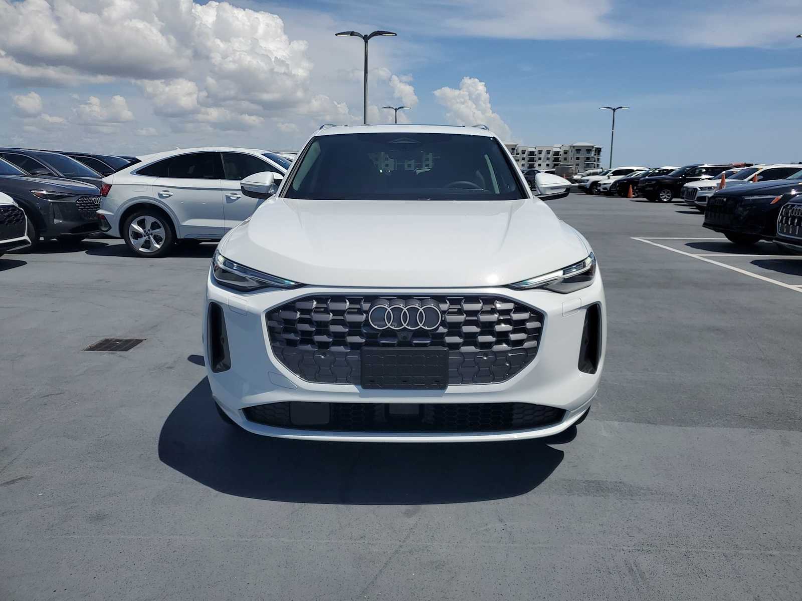 Thumbnail: 2025 Audi Q5 - 9