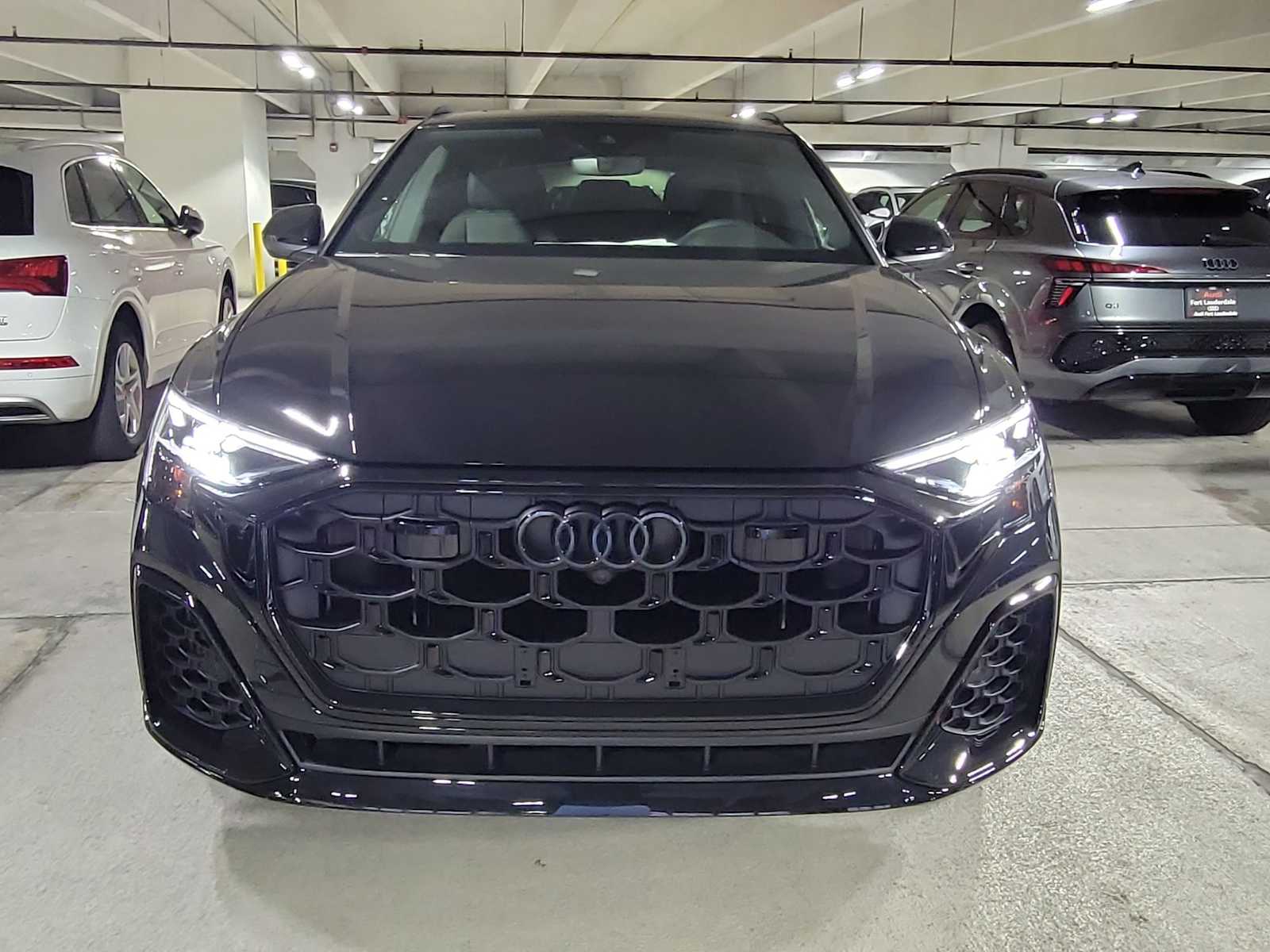 Thumbnail: 2026 Audi Q8 - 8