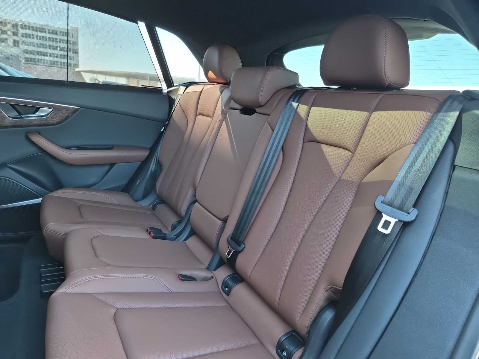 Thumbnail: 2026 Audi Q8 - 19