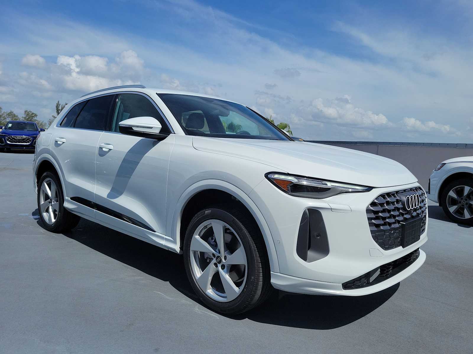 Thumbnail: 2026 Audi Q5 - 8