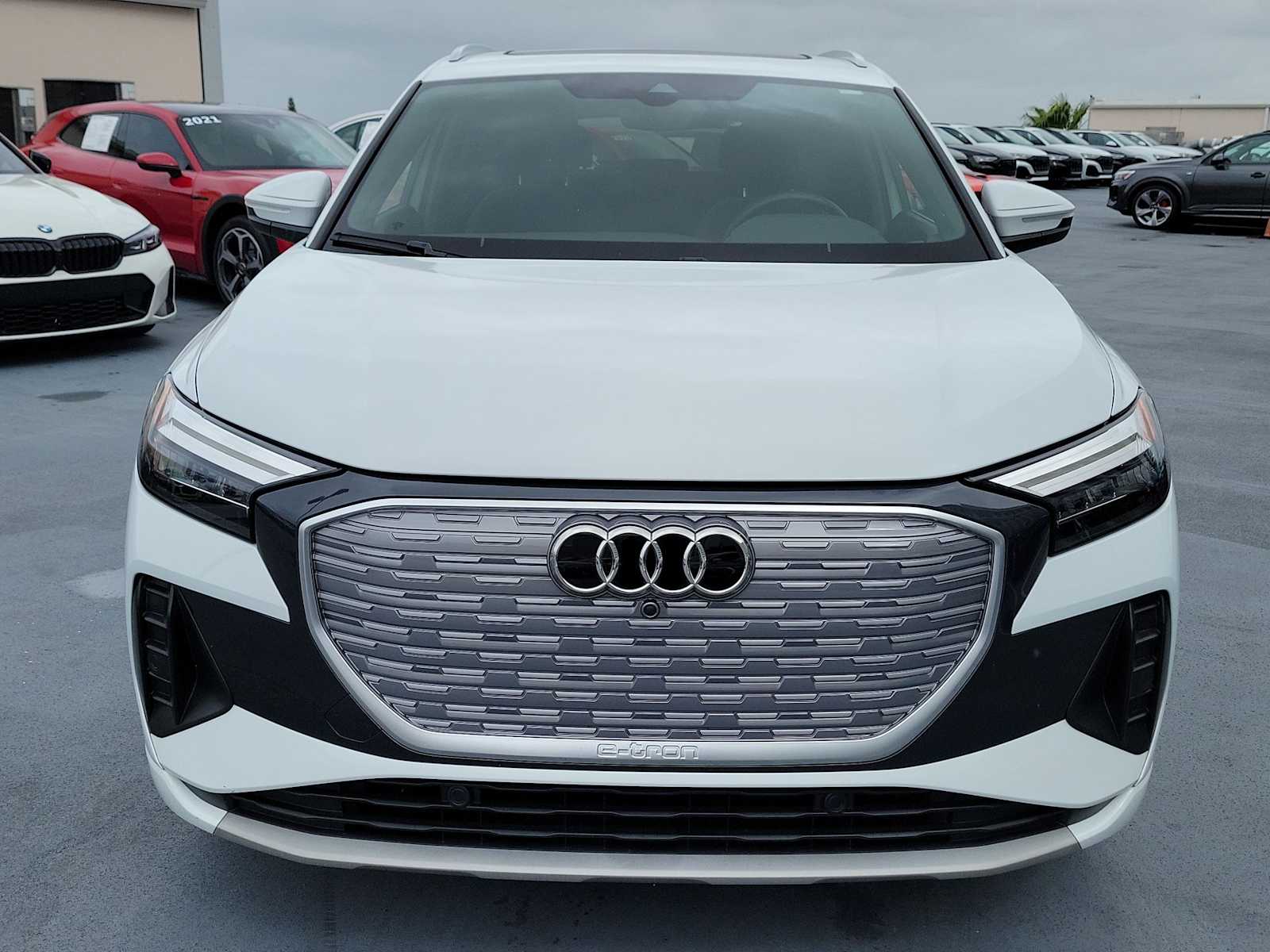 Thumbnail: 2023 Audi Q4 e-tron - 9