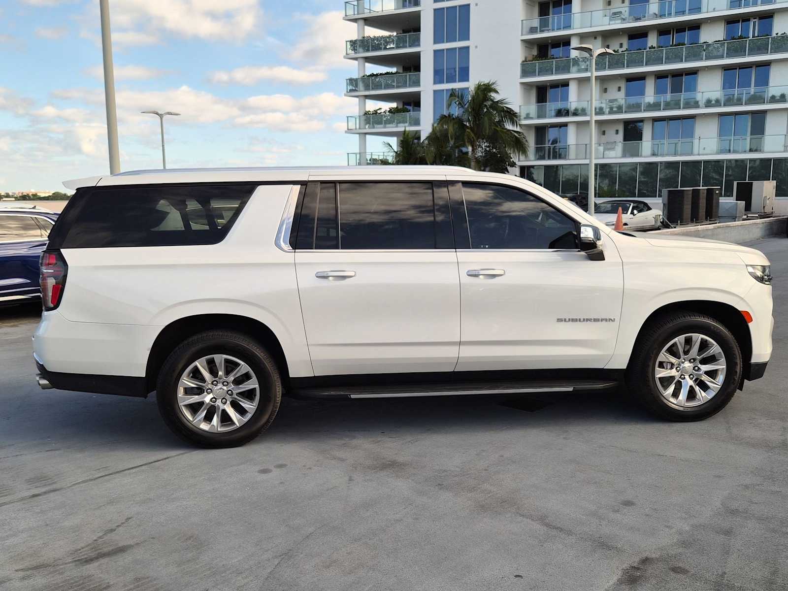 Thumbnail: 2021 Chevrolet Suburban - 7