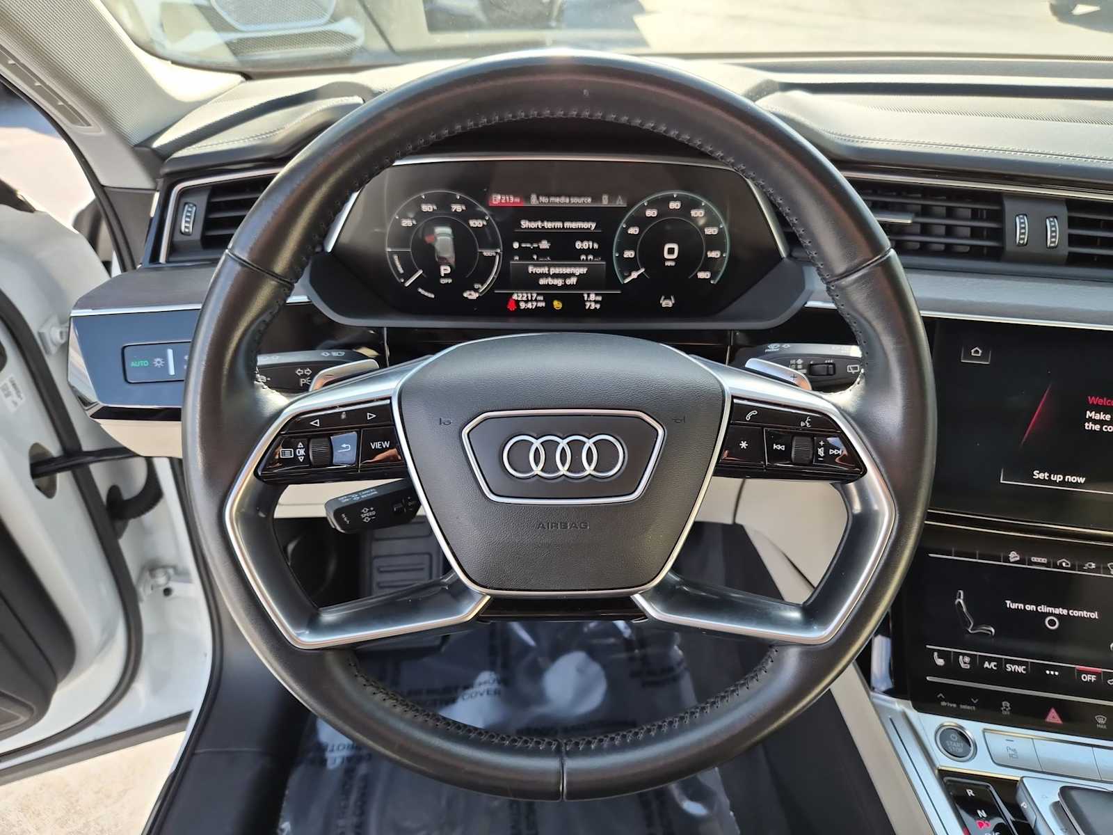 Thumbnail: 2021 Audi e-tron - 20