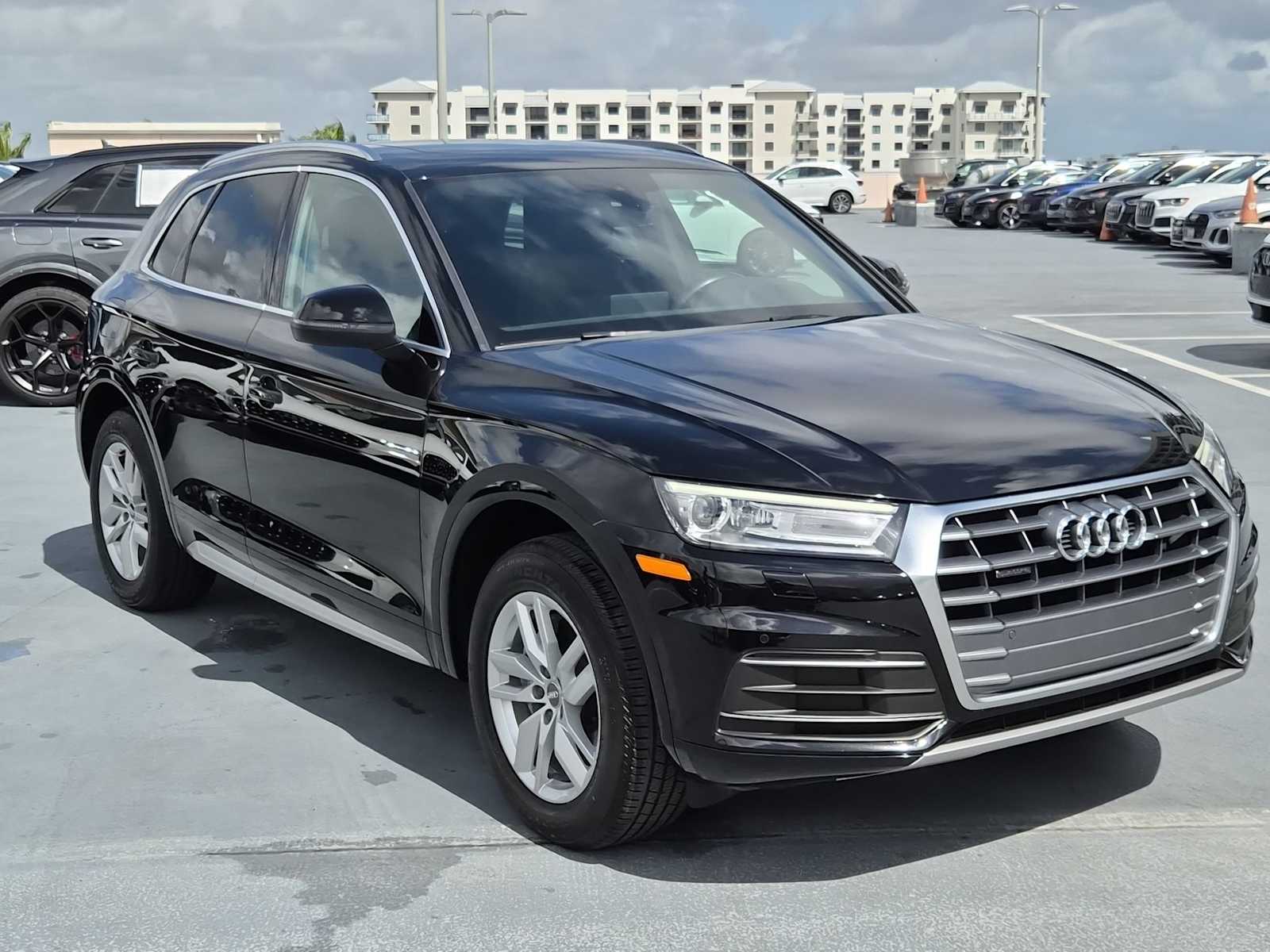 Thumbnail: 2020 Audi Q5 - 8