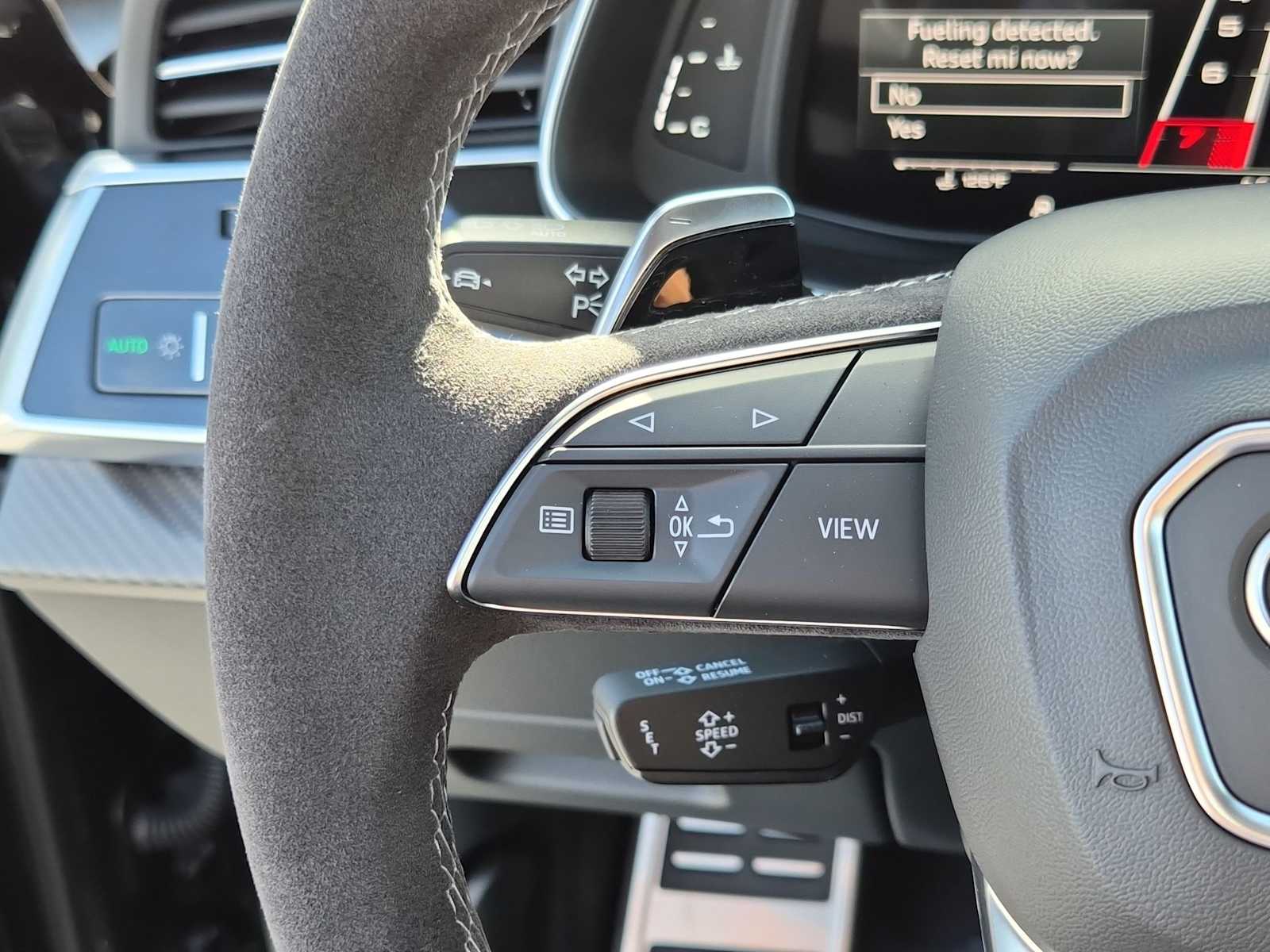 Thumbnail: 2026 Audi RS Q8 - 21