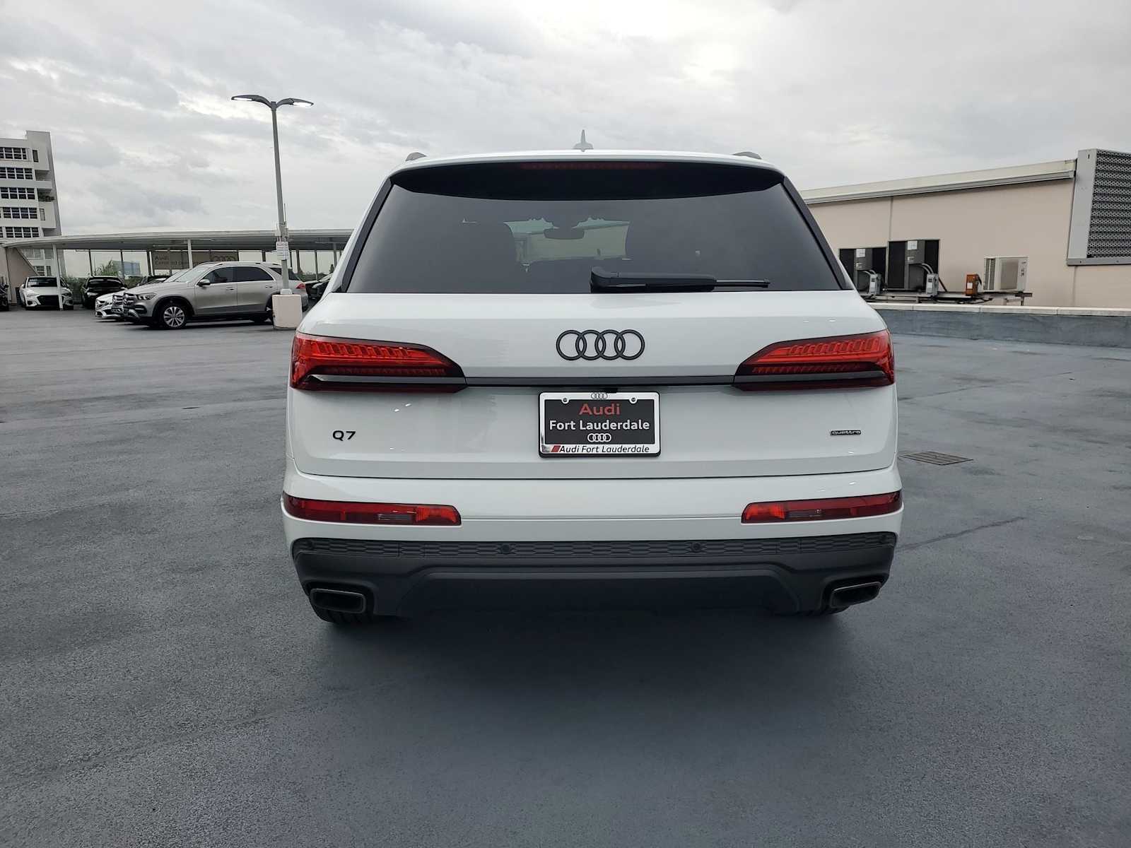 Thumbnail: 2025 Audi Q7 - 5