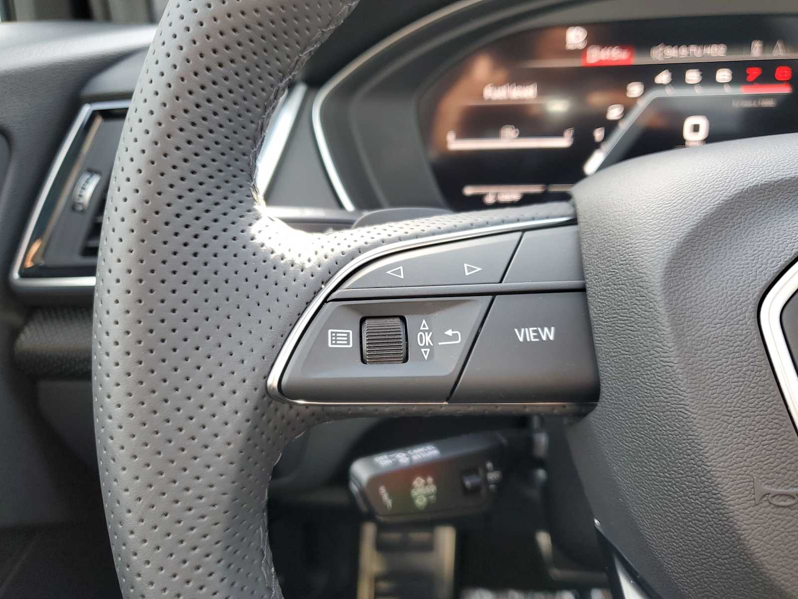 2025 Audi SQ5 Premium Plus 17