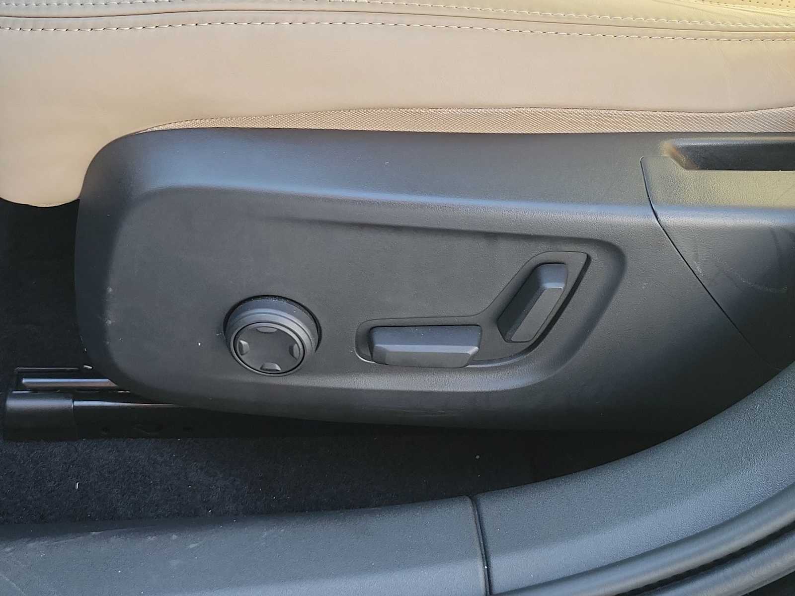 Thumbnail: 2022 Polestar 2 - 15