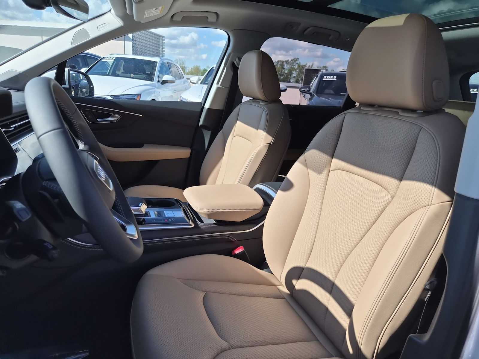 Thumbnail: 2026 Audi Q7 - 15